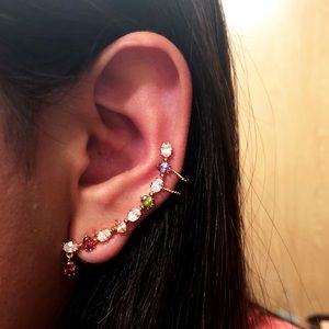Multicolored Rhinestone Ear Cuff 💎